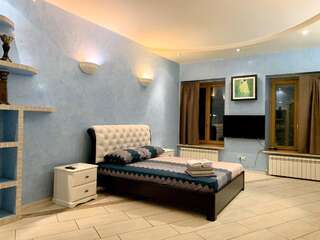 Апартаменты Deribasivska Vip 4-room Apartment Одесса Апартаменты с 3 спальнями-17
